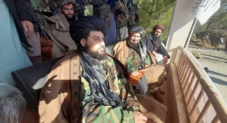 وزیر دفاع طالبان: اعضای طالبان بدون داشتن سند تحصیلی در ادارات گماشته شوند ـ مجله‌ی اورال
